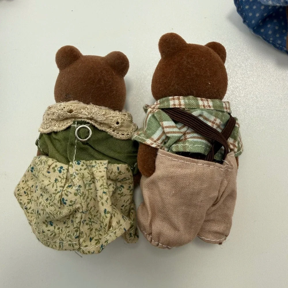 Vintage Sylvanian Families Calico Critters Brown Bear Family Lot of 8
